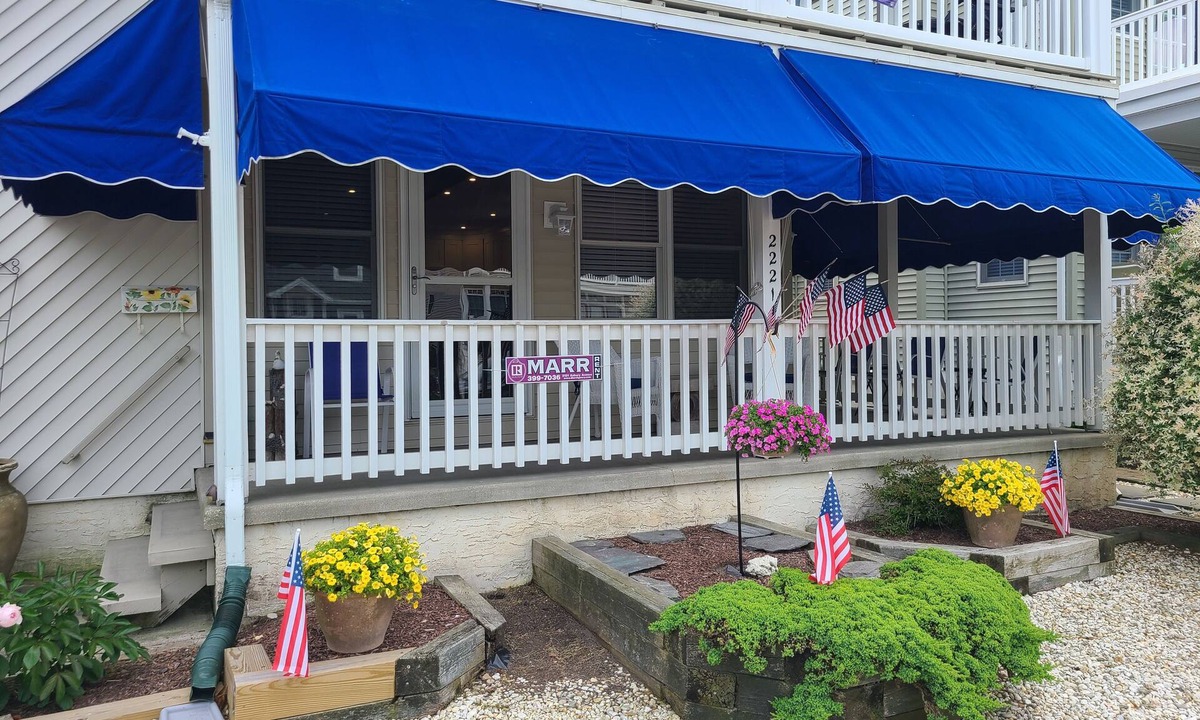 Gold Coast Condo | Updated 1st floor fully furnished Duplex one block off beach!