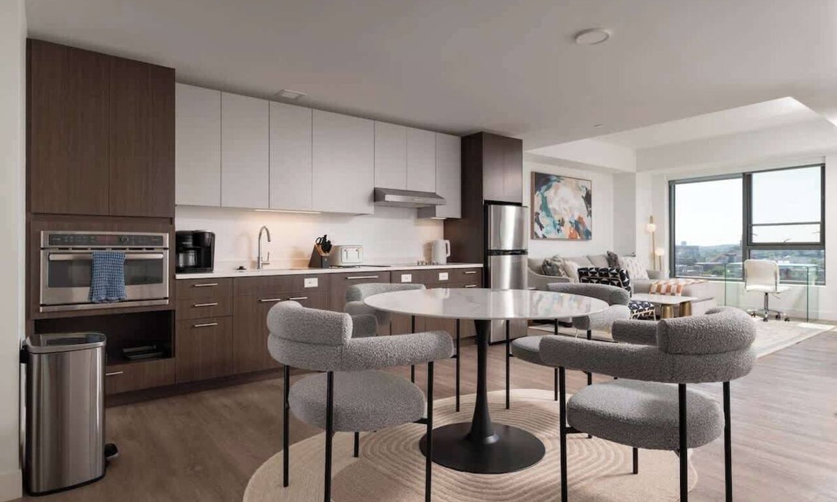 Central Square Apartment | Upscale 1BR near MIT Harvard with Parking!