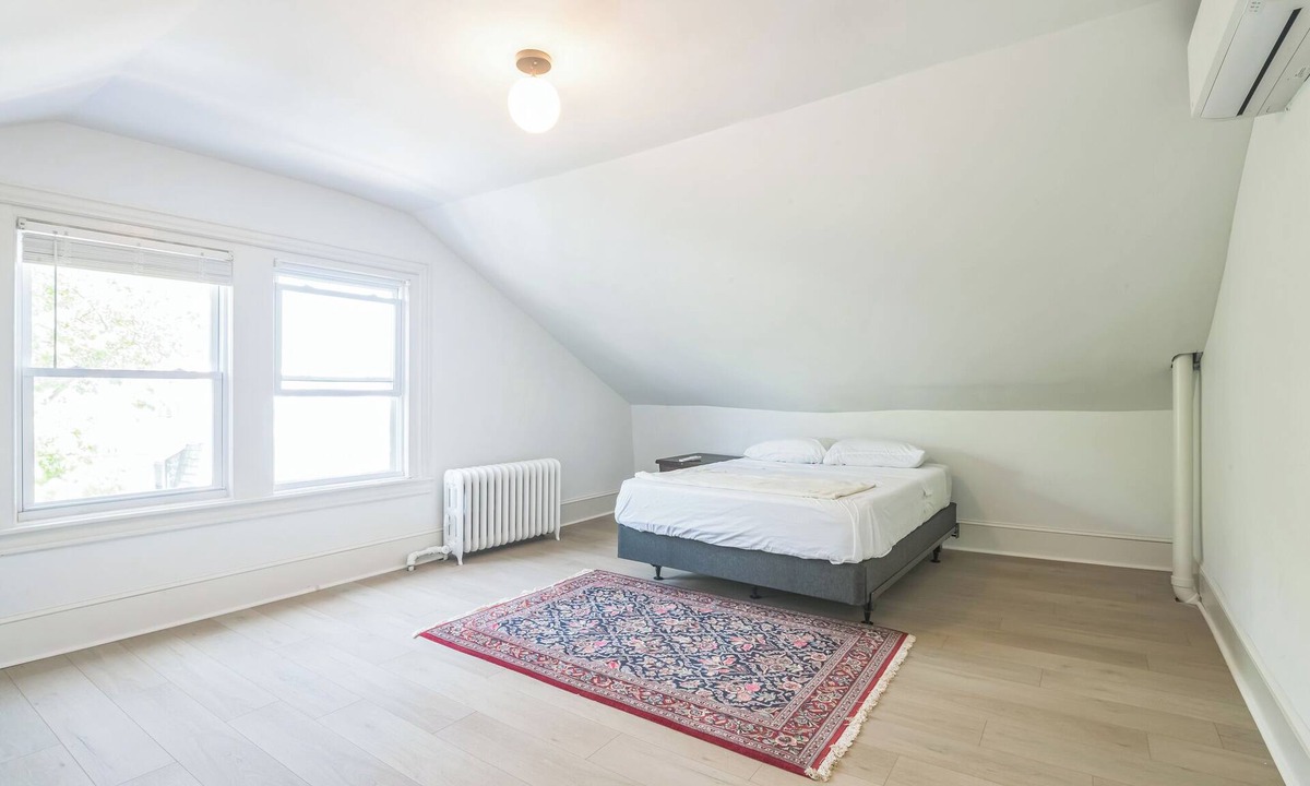 Ventnor City House | Ventnor 7 Bedroom Beach House 3-Min Walk to Ocean Summer/Full-Year Rental