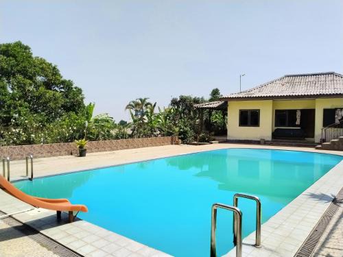 Ciloto Hotel | Villa Al Ikhlas Puncak RedPartner