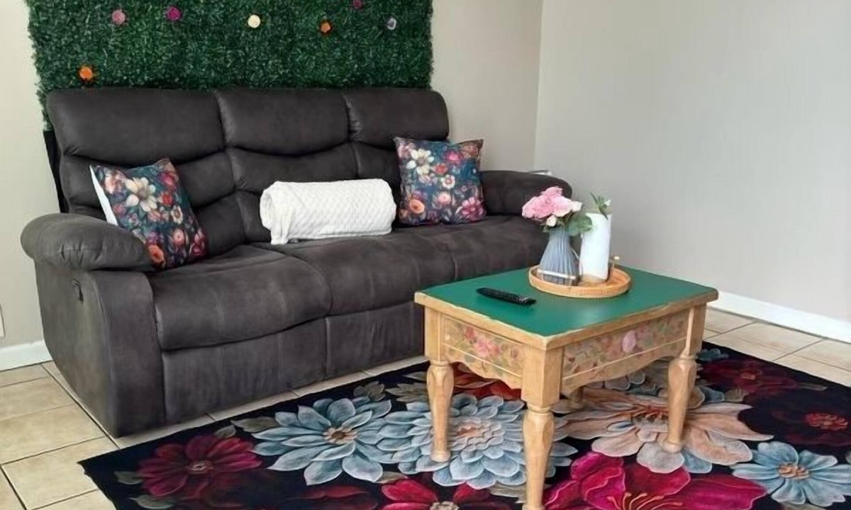 Greektown House | Vintage Garden in the City Home