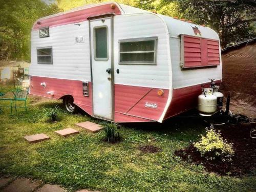Durham House | Vintage Scotty Camper Cottage Durham NC