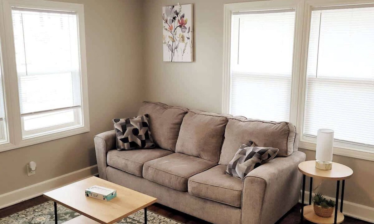 Joslyn Castle Apartment | Vintage Vibes, Modern Comfort Near UNMC