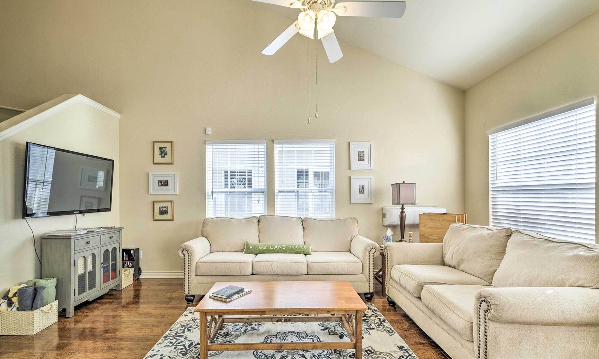 Afton House | Walk to Lake + Pool Access! Family Gem in Afton