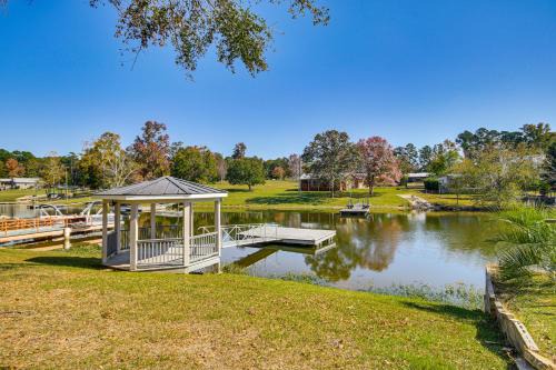 Hollands Landing House | Walk to Marina! Prosperity Home w/Screened Porch