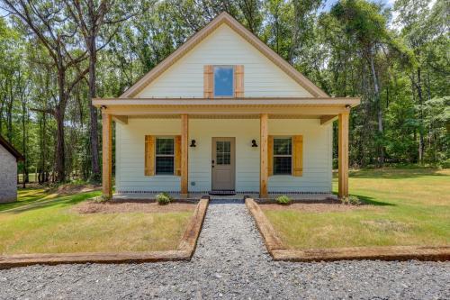 Millbrook House | Walk to Sports Complex: Home in Millbrook!