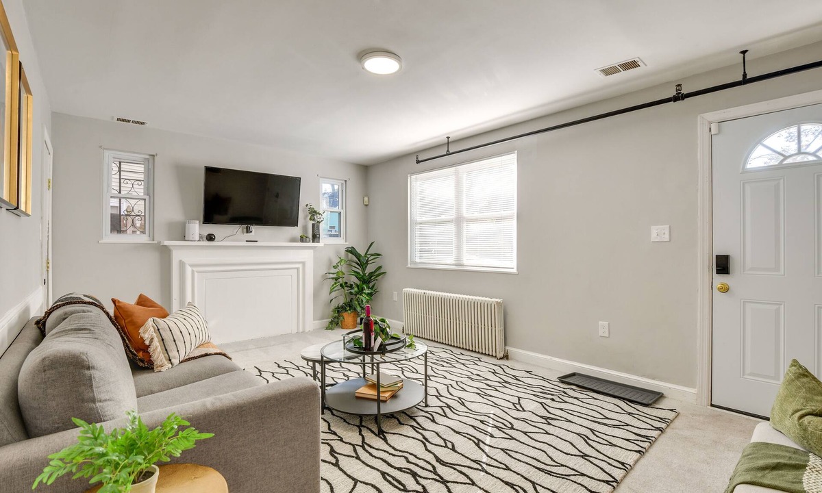 Takoma Park Apartment | Washington, DC, Area Apartment 8 Mi to Downtown!
