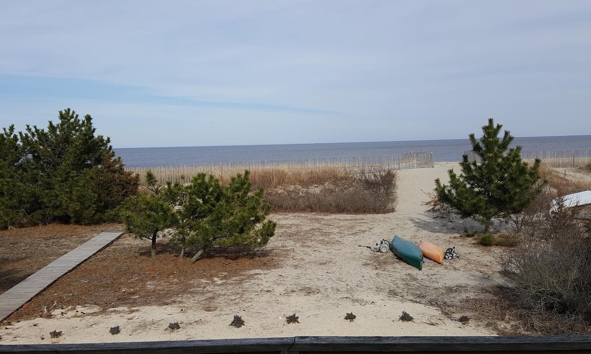 Broadkill Beach House | Waterfront Beach House! Secluded Retreat on the Bay.