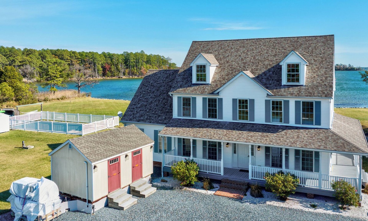 Cambridge Apartment | Waterfront Getaway for Two