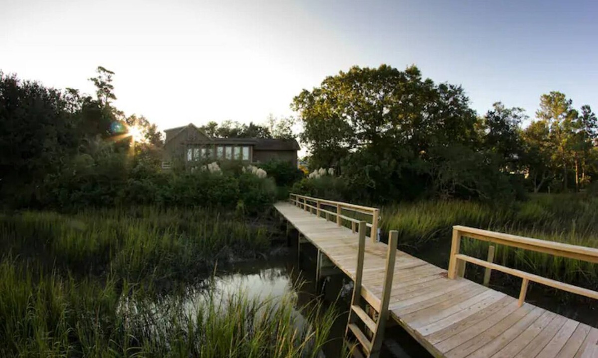 Wilmington House | Waterfront home. Pier, kayaks, bicycles, privacy. Near beaches, city activities.