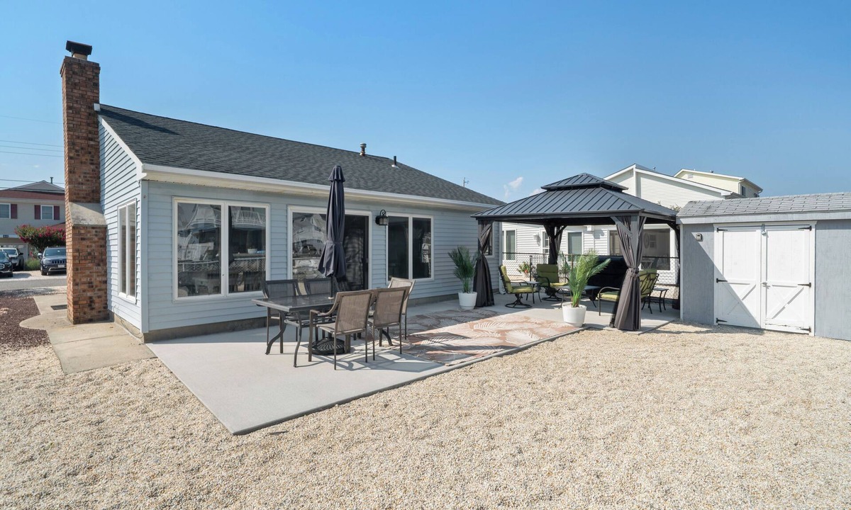 Beach Haven West House | Waterfront Lagoon Cottage - Dock, Kayaks, Family-Friendly - Near LBI