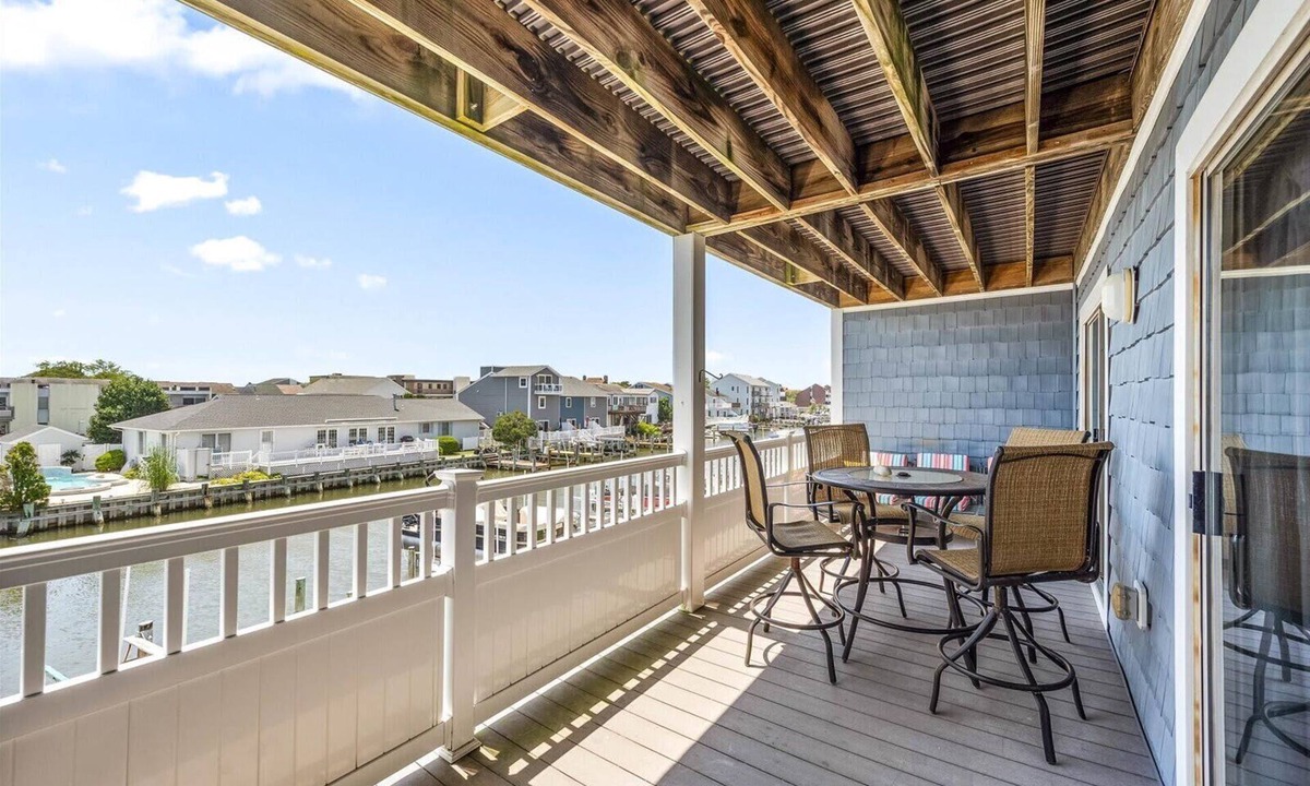 Heron Harbour Isle Condo | Waterfront Two Bedroom Condo with Great Amenities