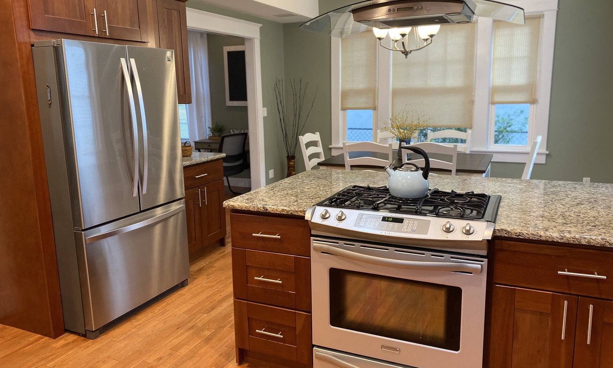 Elizabeth City House | Welcome to "Anchors Away"