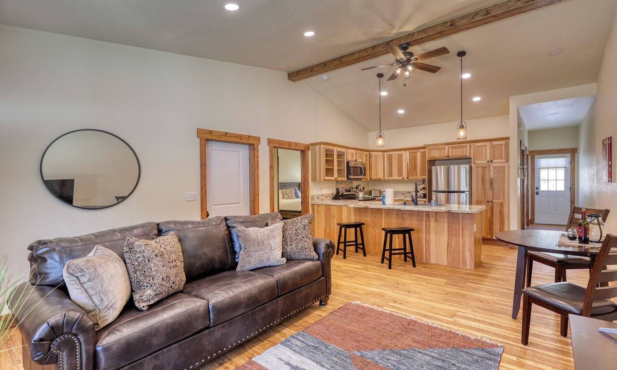 Rockerville Condo | Wild West Gold Town-15 Min from Mt Rushmore 1 Bedroom