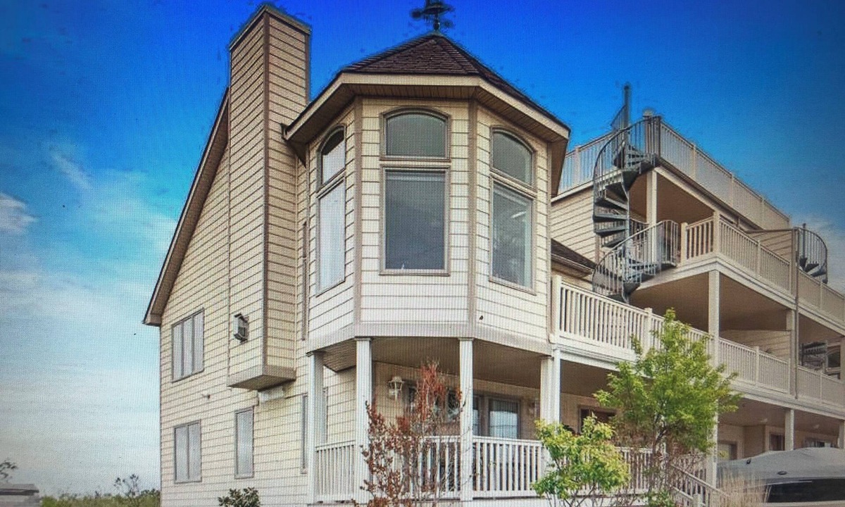 Wildwood Apartment | Wildwood by the Bay. lovely 3 room private suite.