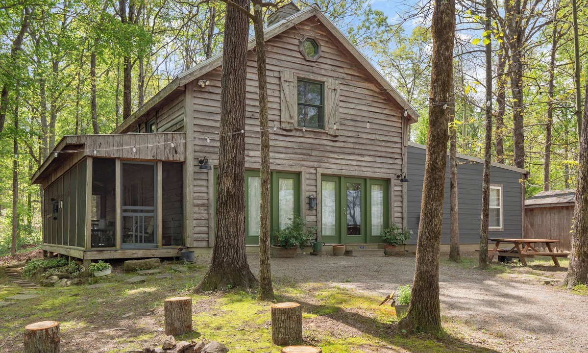 Bremen House | Wonderland Cabin - Quiet, Family-Friendly Stay - Near The Barn