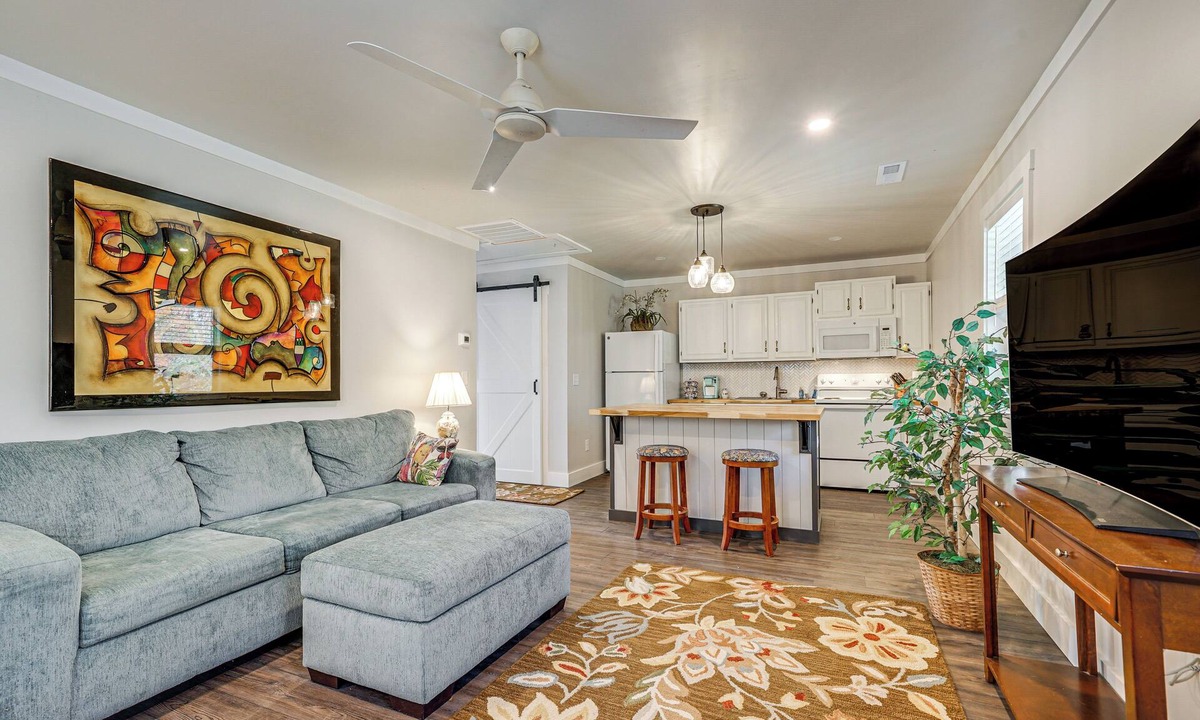 Kirkland Apartment | Wooded Couples Haven! 15 Mi to Wrightsville Beach