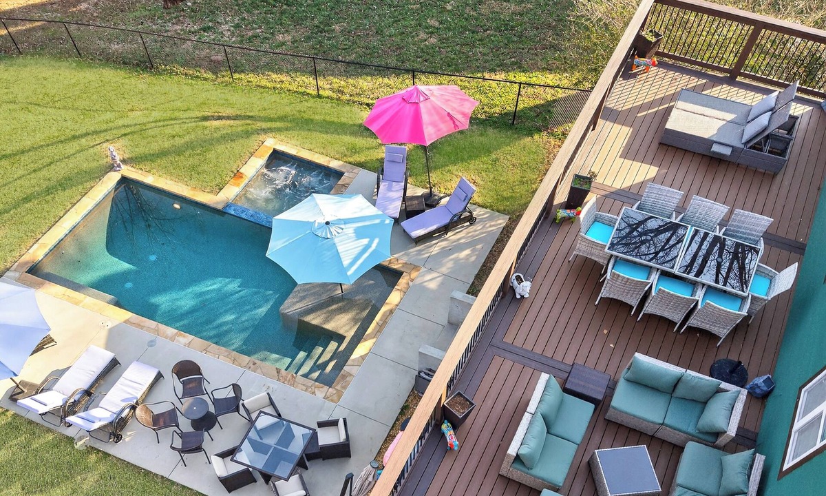 East Side House | World Cup Luxury Pool/Hot Tub Walkable On Golf Course Prime Atl location