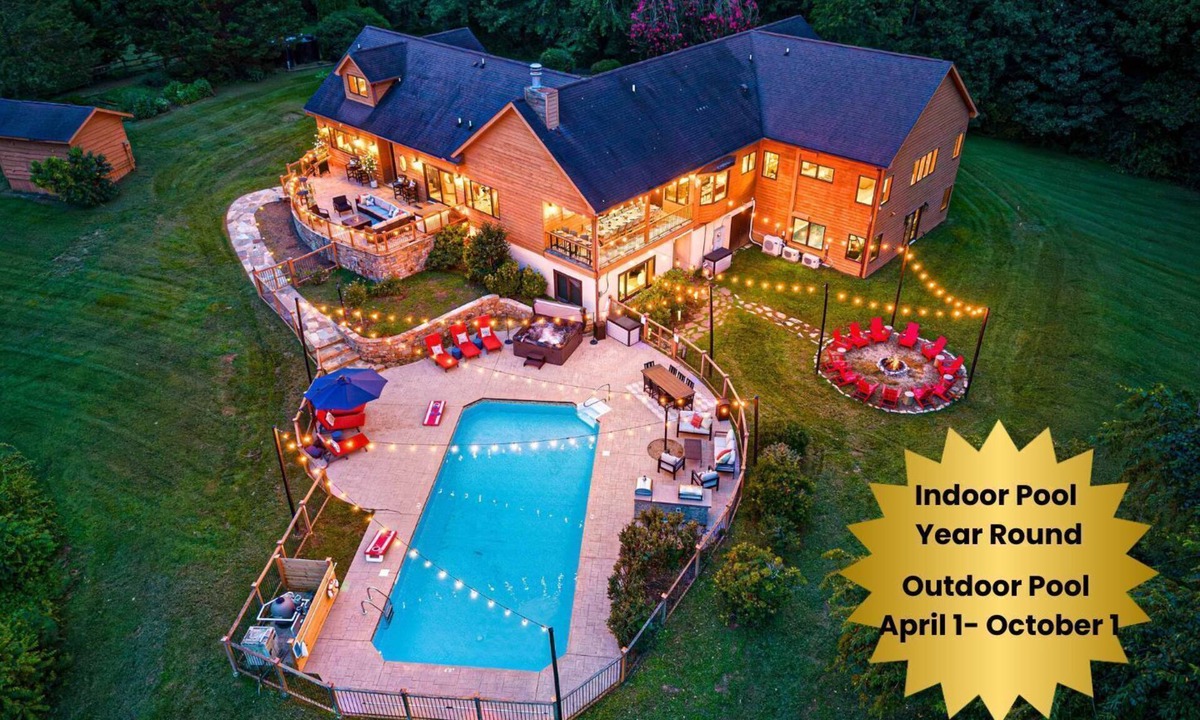 Fairview House | YES! Two Pools Two Firepits Views HotTub PizzaOven