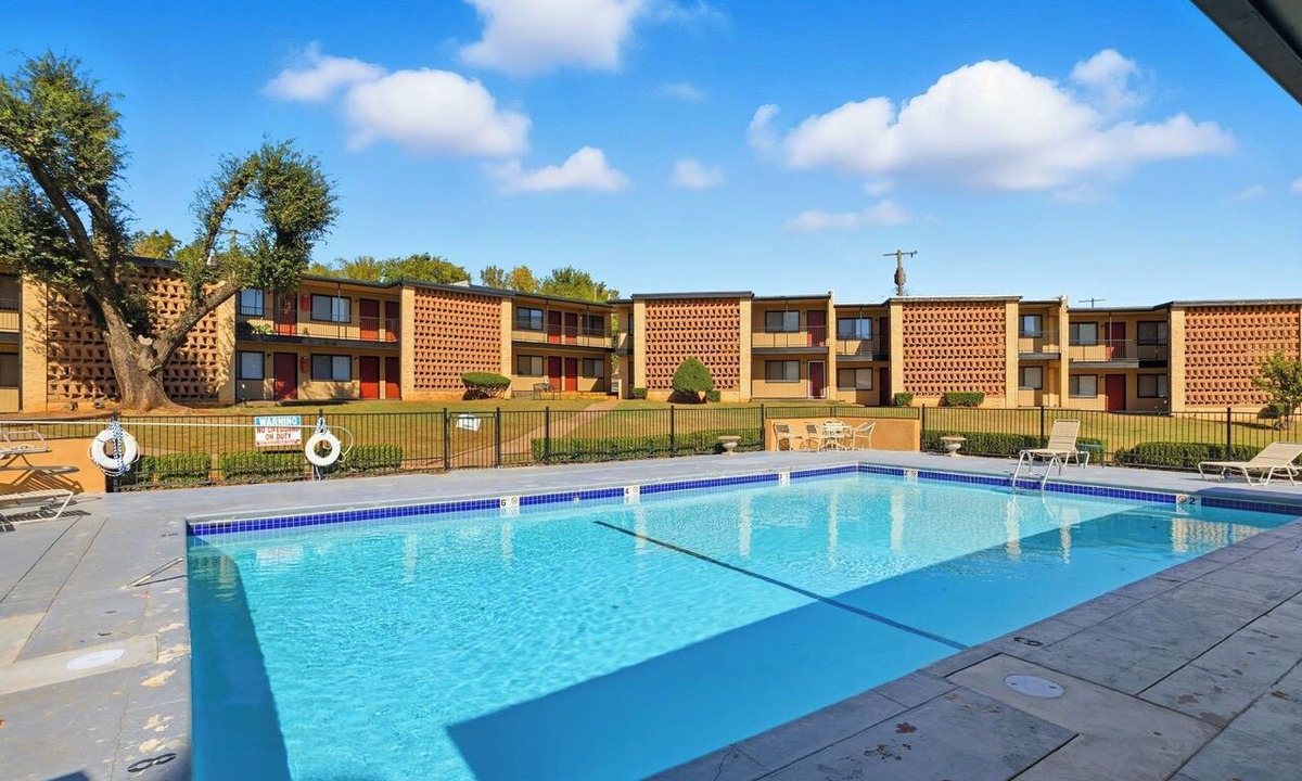 Central Oklahoma City Apartment | Your Cozy Oasis With OKC Skyline View Near OU Medical Center