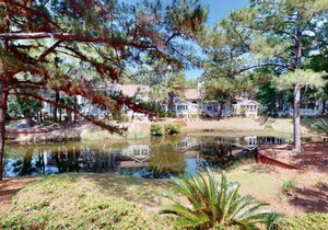 7621 Huntington Villas