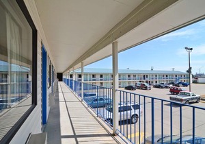 Americas Best Value Inn - Lincoln
