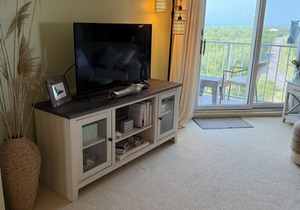 One block from beach with ocean view 5th Floor Rental in Exclusive Diamond Beach
