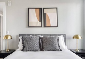 Sunny Five Points 1BR w/ W/D, Gym & Roof Lounge, near RiNo, by Blueground in Denver