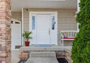 Two story beach block condo, beautifully furnished and decorated!