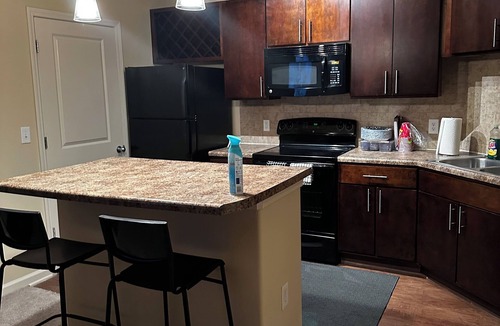 Executive Park Apartment | 1-bedroom apartment in Charlotte with WiFi