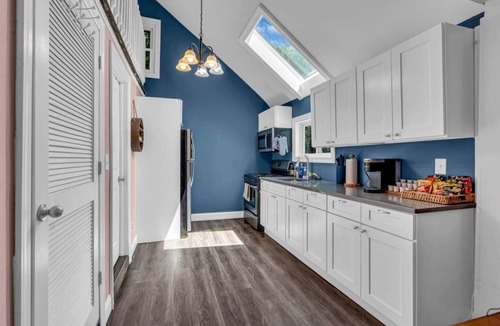 Asbury Park House | 1 Bedroom Apt with Private Roof Deck Near Beach