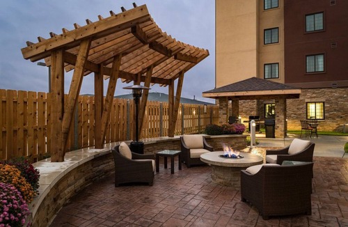 West Omaha Condo | 1 Bedroom | Free Breakfast. Indoor Pool