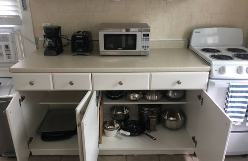 Wildwood Condo | 1 block from beach; 2 bedrooms 1 bath; Sleep 5, 3rd Fl Deck