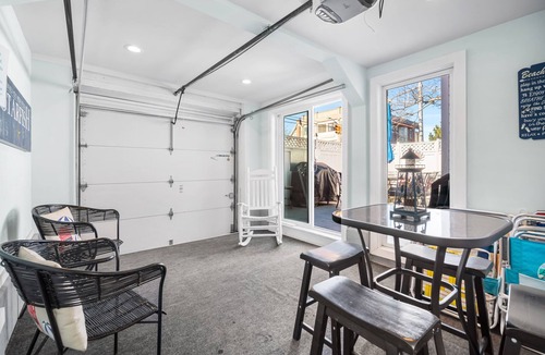Atlantic City House | 1 BLOCK TO THE BEACH, RESTAURANTS & NIGHTLIFE