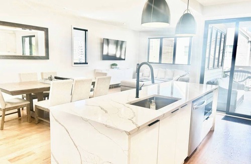 Manasquan House | 1 Block To The Beach -NEW House