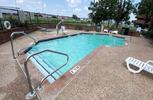 Central Oklahoma City Apartment | 1 King Bed | Non-Smoking, Micfridge