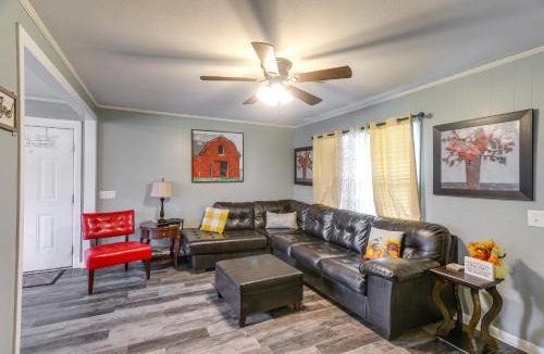Vidalia House | 1 Mi to Dtwn! Quaint Vidalia Getaway w/Patio