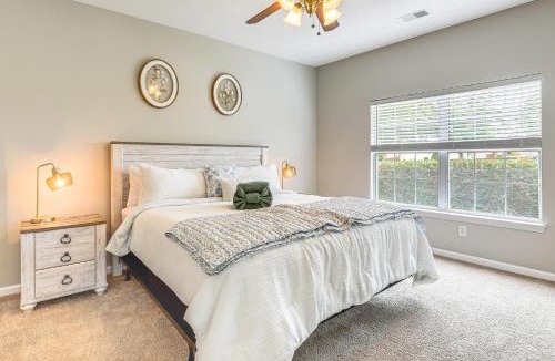 Red Hill House | < 1 Mi to Legends Golf Resort: Condo w/Pool!