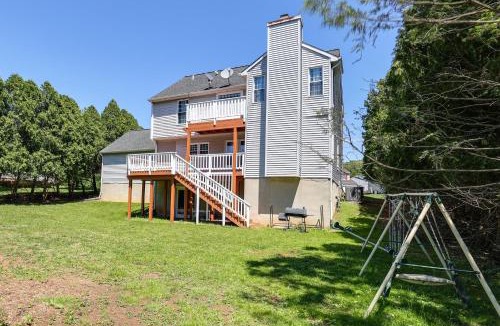 Glyndon House | 1 Mi to Main St! Family-Friendly Reisterstown Home