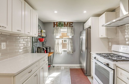 Rahway House | 1 Mi to NYC Train & Arts District: Rahway Escape