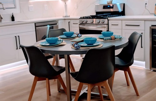 Mount Berry Apartment | 10 Burnett Ferry Rd