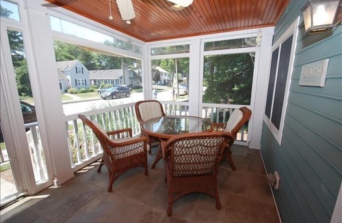 South Rehoboth House | 103 Rodney St - Seven Bedroom House, Sleeps 18