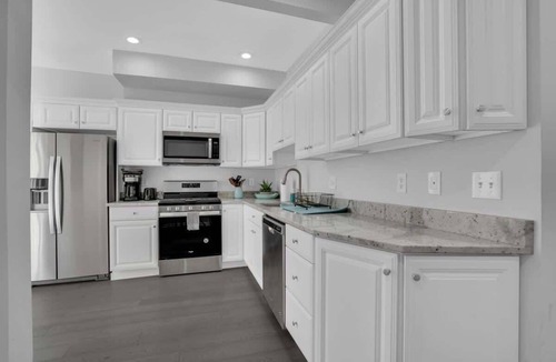 Atlantic City Condo | 10BED/2.5 BA Bartram Beach Retreat