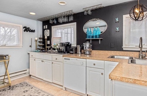 Cape May - Wildwood House | 10BR North WW Beach Home - Sleeps 22!