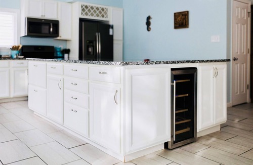 Ventnor City House | 1½ Blocks to Beach | Entire Home | Large Deck w/Grill| Beach Gear | Parking