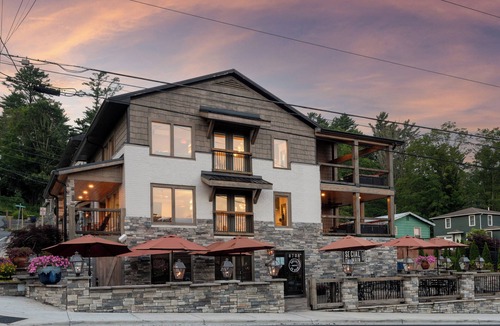 Blowing Rock House | 11 BR Luxury Home on Main Street in Downtown Blowing Rock + Hot Tub!