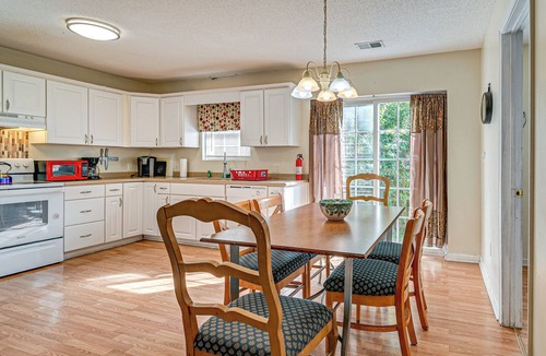 Conway House | 12 Mi to Myrtle Beach: Peaceful Abode in Conway!
