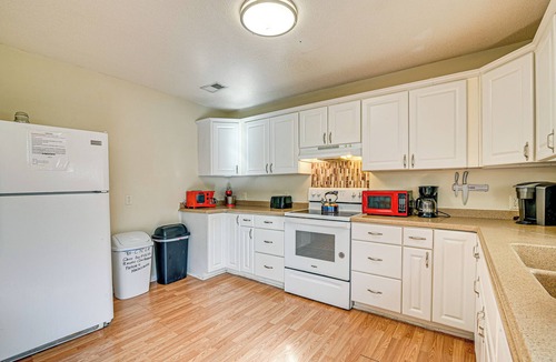 Conway House | 12 Mi to Myrtle Beach: Peaceful Abode in Conway!