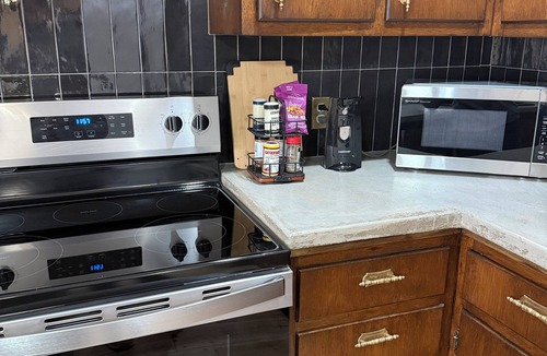 Newkirk House | 12 miles to Ponca, Close to Kaw Lake & Casinos, Dog Friendly
