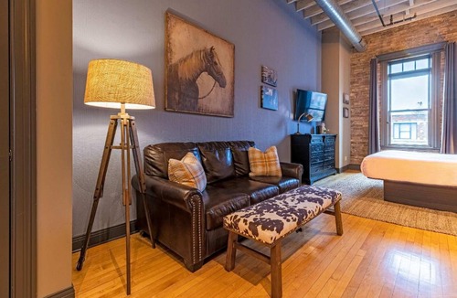 West Dundee Apartment | 124 Lofts - Downtown Dundee - Walk to Dining